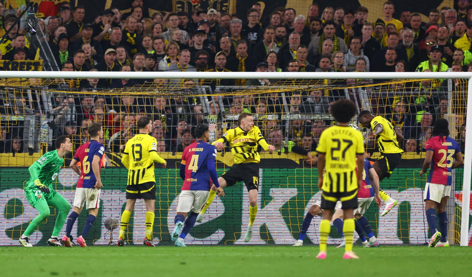 Soccer Football - Champions League - Quarter Final - Second Leg - Borussia Dortmund v FC Barcelona - Signal Iduna Park, Dortmund, Germany - April 15, 2025 Borussia Dortmund's Serhou Guirassy scores their second goal REUTERS/Thilo Schmuelgen Photo: Thilo Schmuelgen/REUTERS