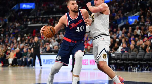 Apr 24, 2025; Inglewood, California, USA; Los Angeles Clippers center Ivica Zubac (40) moves to the basket against Denver Nuggets center Nikola Jokic (15) during the second half of game three in the first round for the 2024 NBA Playoffs at Intuit Dome. Mandatory Credit: Gary A. Vasquez-Imagn Images Photo: Gary A. Vasquez/REUTERS