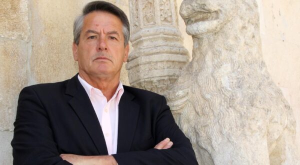 12.04.2012., Sibenik - Ivan Ninic, sibenski politicar. r"nPhoto: Dusko Jaramaz/PIXSELL