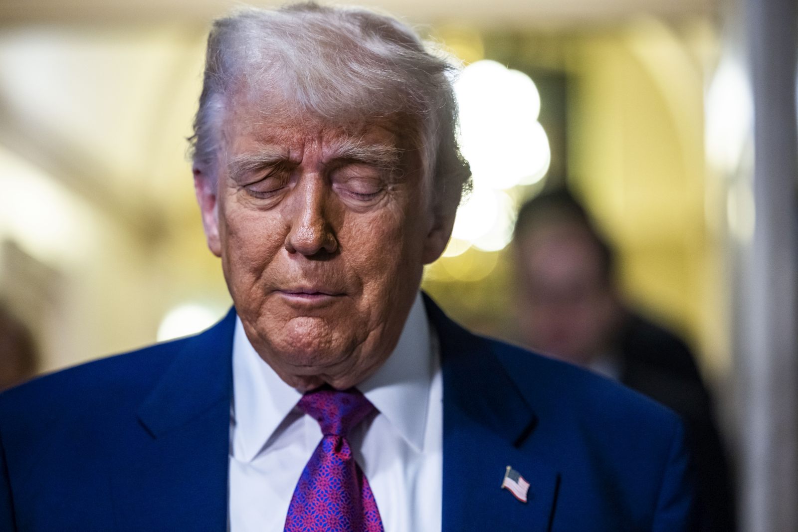 epa12119600 US President Donald Trump speaks to the media as he arrives at the US Capitol to speak with Republican Speaker of the House Mike Johnson, along with other House Republicans, about his 'big beautiful bill' in Washington, DC, USA, 20 May 2025. Trump is hoping to unify Republican lawmakers to get behind the bill, which would extend his tax cuts from 2017.  EPA/JIM LO SCALZO