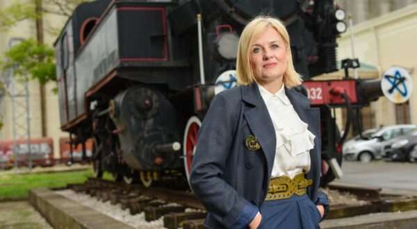 23.05.2025., Rijeka - Iva Rincic, sveucilisna profesorica, nezavisna kandidatkinja za gradonacelnicu Rijeke. 

Photo Sasa ZinajaNFoto