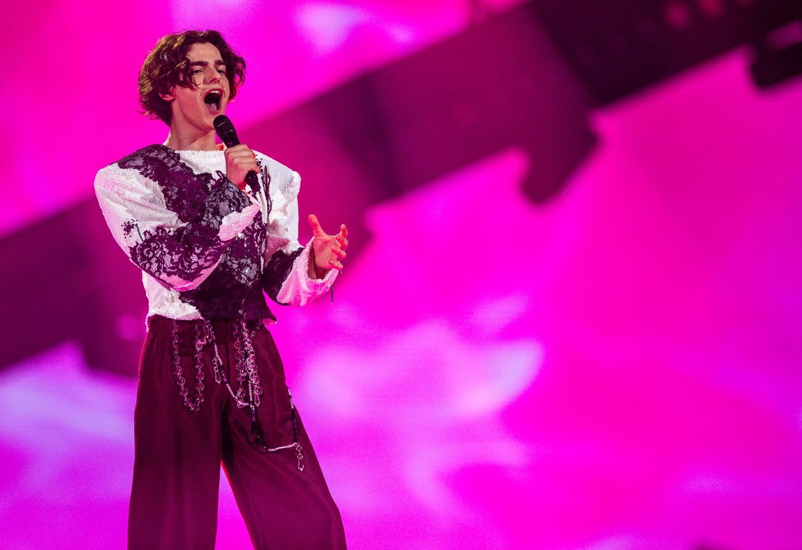 12 May 2025, Switzerland, Basel: Marko Bosnjak from Finland with the song "Ich komme" on the stage of the Eurovision Song Contest (ESC) 2025 during the rehearsal for the first semi-final in the Arena St. Jakobshalle. A total of 37 acts will be competing for the trophy and almost 60,000 spectators are expected to attend the nine live shows. A good 160 million people watched the music show on television in 2024. Photo: Jens Büttner/dpa Photo: Jens Büttner/DPA
