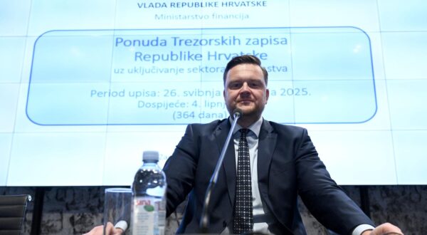 21.05.2025., Zagreb - Ministarstvo financija je predstavilo novo izdanje trezorskih zapisa i aplikacija M-Riznica, digitalna platforma za vrijednosne papire Ministarstva financija. Potpredsjednik Vlade i ministar financija Marko Primorac. Photo: Marko Lukunic/PIXSELL