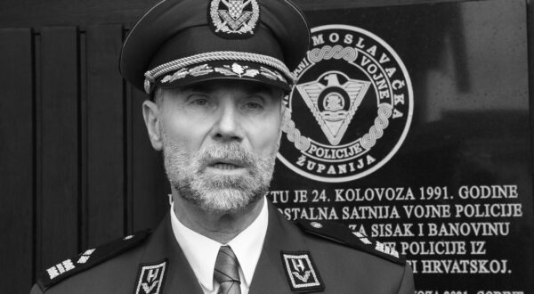24.08.2021.,Odra Sisacka - U sklopu obiljezavanja tridesete obljetnice formiranja samostalne satnije vojne policije pri Operativnoj grupi za
Sisak i Banovinu, prve postrojbe vojne policije u Republici Hrvatskoj, na procelju Drustvenog doma izaslanik P