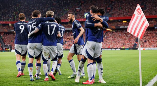 Players of Manchester United, ManU seen celebrating after goal from Bruno Fernandes during UEFA Europa League semifinal game between teams of Athletic Club and Manchester United FC Maciej Rogowski Bilbao Estadio San Mames Spain Copyright: xMaciejxRogowskix athleticmanu2425-20 Photo: IMAGO/Maciej Rogowski/IMAGOSPORT