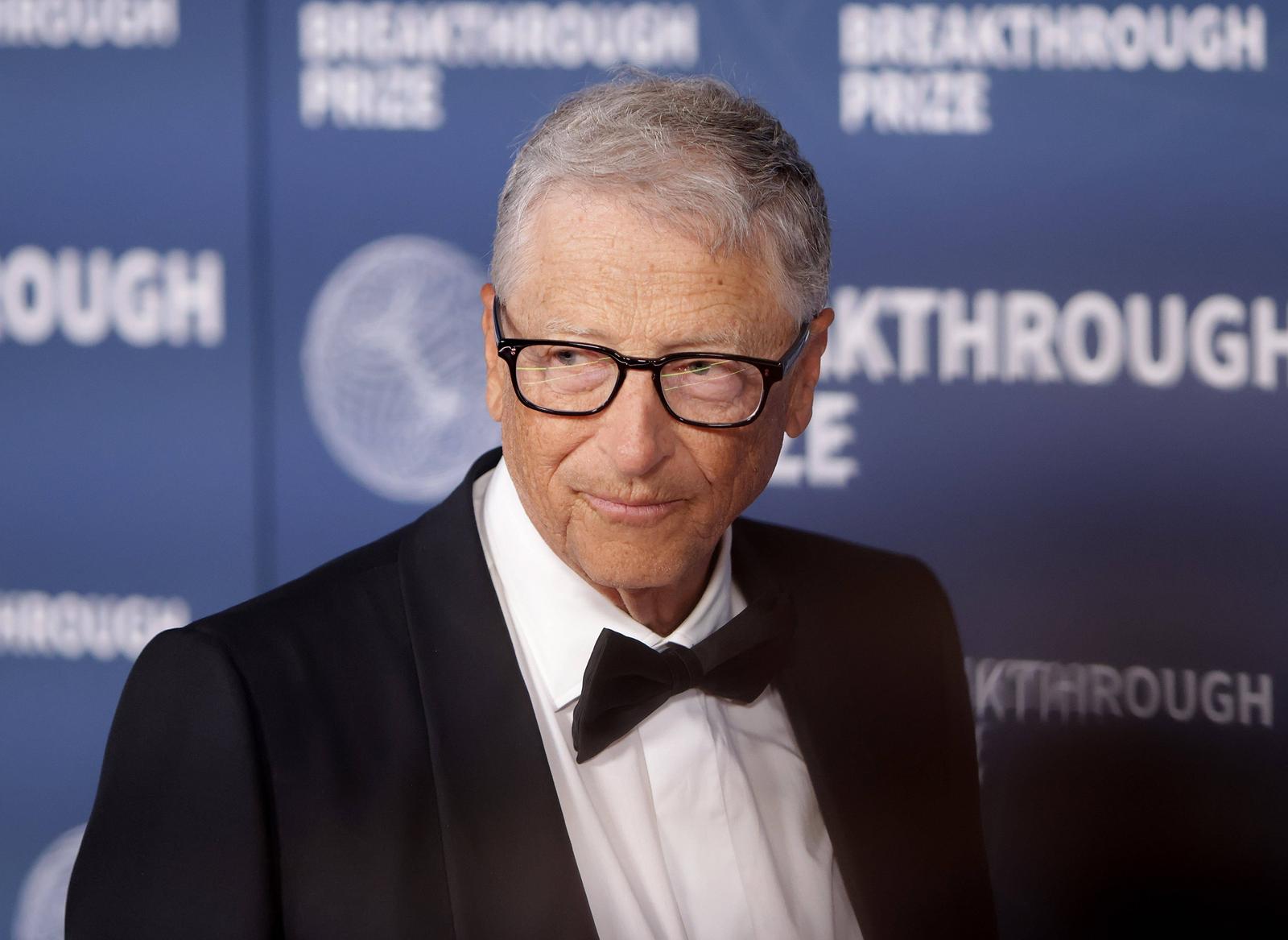 11th Breakthrough Prize Ceremony - Arrivals Bill Gates attends the 11th Breakthrough Prize Ceremony at Barker Hangar on April 05, 2025 in Santa Monica, California. Santa Monica Barker Hangar California USA Copyright: xCraSH/imageSPACEx Photo: IMAGO/CraSH/imageSPACE/IMAGOSTOCK&PEOPLE