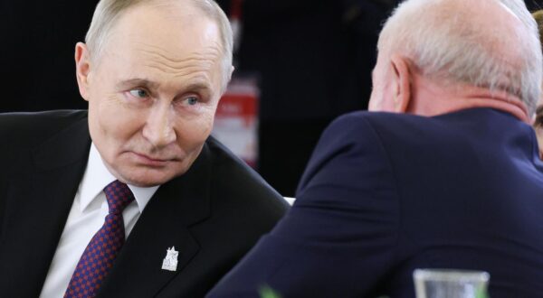RUSSIA, MOSCOW - MAY 8, 2025: Russia's President Vladimir Putin hosts a dinner for the heads of foreign delegations attending celebrations marking the 80th anniversary of the victory over Nazi Germany in World War II. Mikhail Metzel/Russian Presidential Press and Information Office/TASS/Sipa USA Photo: Tass/SIPA USA