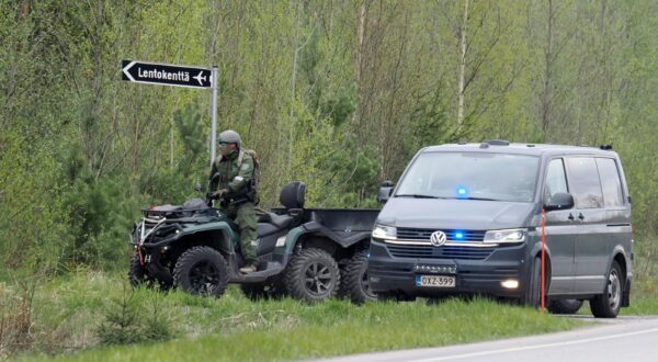 An ATV passes a police vehicle to enter the crash site near the Eura Airfield in Eura, Finland, on May 17, 2025. Two civilian helicopters crashed in Eura on Saturday, according to the Satakunta rescue department. Rescue workers have located the helicopters in a forested area. Two civilian helicopters crashed in Eura on Saturday, according to the Satakunta rescue department. The authorities have declined to provide information regarding possible casualties so far. (Photo by JUHA HARJU/LEHTIKUVA/Sipa USA)PETRI HAKOSALO   Photo: STT-Lehtikuva/SIPA USA