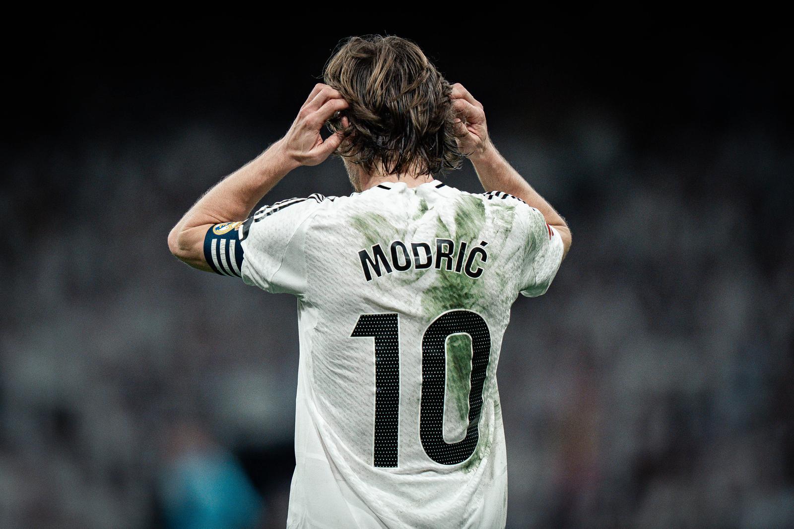 Real Madrid CF v Athletic Club - LaLiga EA Sports MADRID, SPAIN, APRIL 20: Luka Modric of Real Madrid CF during the LaLiga EA Sports match between Real Madrid CF and Athletic Club at Estadio Santiago Bernabeu on April 20, 2025 in Madrid, Spain. Madrid Estadio Santiago Bernabeu Madrid Spain Copyright: xAlexxPerezx RealMadridAthletic20APRIL1622 Photo: IMAGO/Alex Perez/IMAGOSPORT