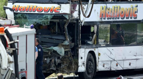 04.05.2025., Popovaca - Prometna nesrece u kojoj je sudjelovao autobus i osobni automobil. U nesreci su dvije osobe poginule te ih je nekoliko ozlijedjeno. Photo: Emica Elvedji/PIXSELL