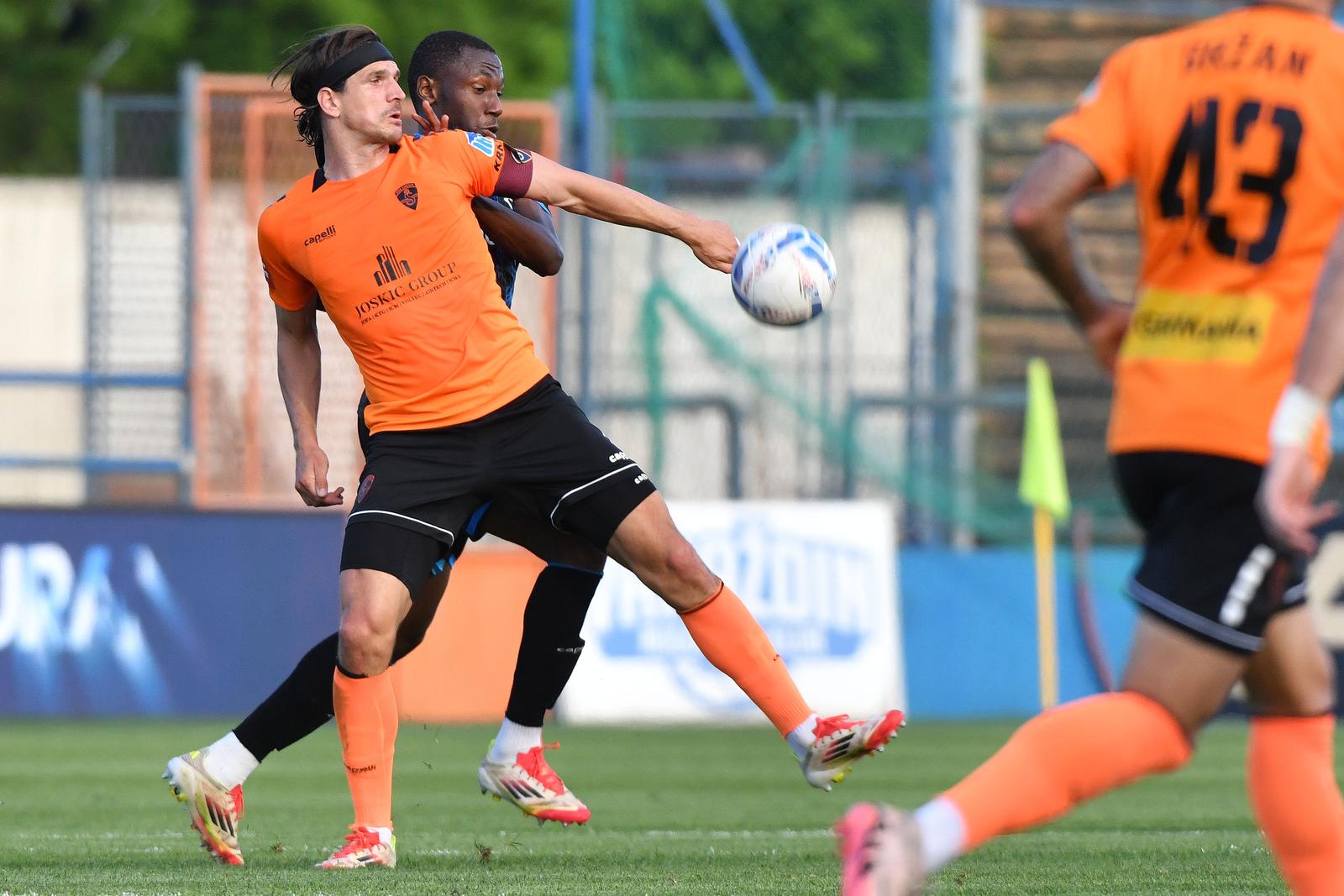 02.05.2025., Stadion Varteks, Varazdin- SuperSport HNL, 33. kolo, NK Varazdin-HNK Sibenik. Ivan Santini i Lamine Ba Photo: Vjeran Zganec Rogulja/PIXSELL