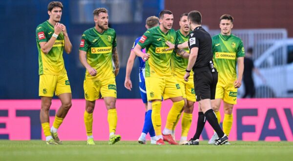 03.05.2025., Zagreb  -  SuperSport Prva HNL, 33. kolo, NK Lokomotiva - NK Istra 1961.  Photo: Josip Regovic/PIXSELL