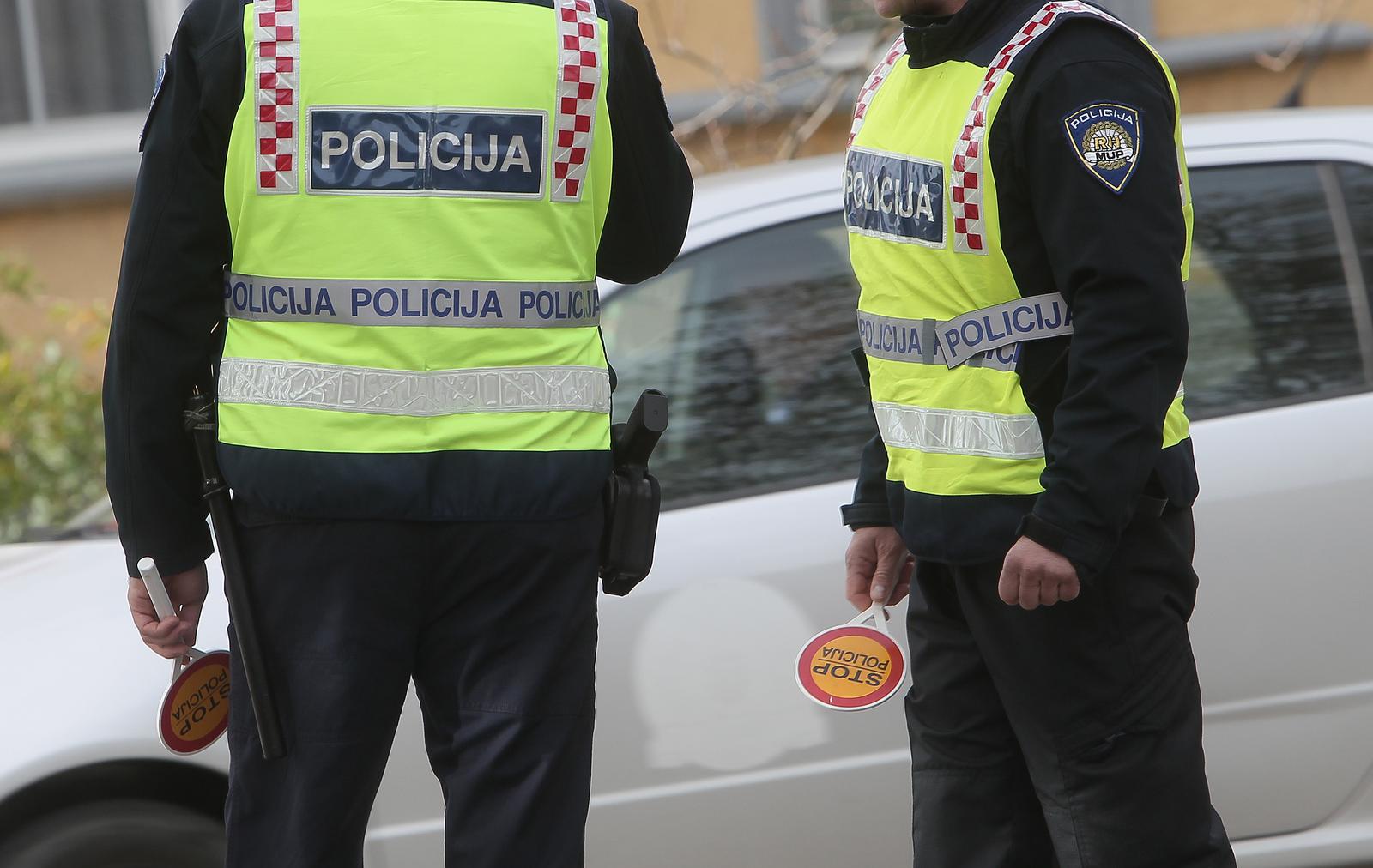04.11.2013., Koprivnica - Svakodnevni zadaci prometnih policajaca PU koprivnicko-krizevacke."nPhoto: Marijan Susenj/PIXSELL