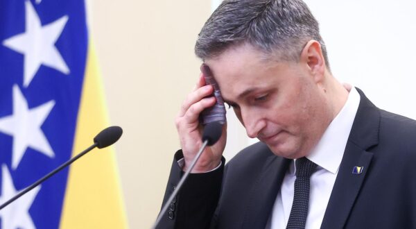 Denis Bećirović