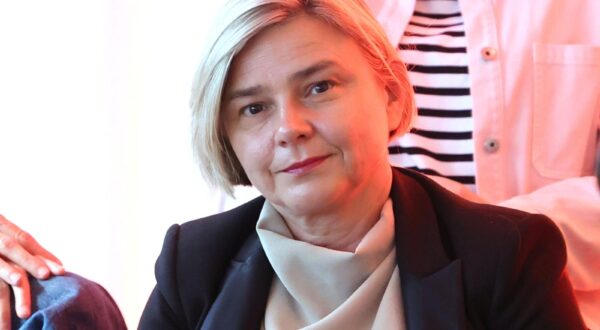08.04.2025., Sibenik -Predstavljanje programa koalicije SDP  Mozemo koji su kroz moderirani razgovor predstavili Tonci Restovic, saborski zastupnik i kandidat za gradonacelnika Sibenika i Maja Sintic, kandidatkinja za zamjenicu gradonacelnika. Predstavljanju programa nazocili su Sabina Glasovac, potpredsjednica Hrvatskog sabora, Sandra Bencic, saborska zastupnica te kandidati s liste za Gradsko vijece Grada Sibenika. Photo: Dusko Jaramaz/PIXSELL