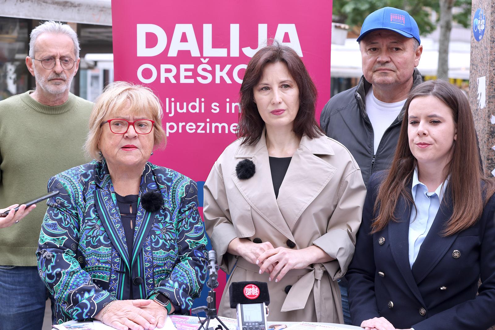 09.05.2025., Zagreb - Nositeljica liste DOSIP-a, GLAS-a, ORaH-a i Reformista za Gradsku skupstinu Grada Zagreba Dalija Oreskovic te kandidatkinje na listi Anka Mrak Taritas i Marta Ana Cesar odrzale su na Cvjetnom trgu konferenciju za medije s temom “Hod za zivot je hod za podcinjavanje zena”. Photo: Patrik Macek/PIXSELL