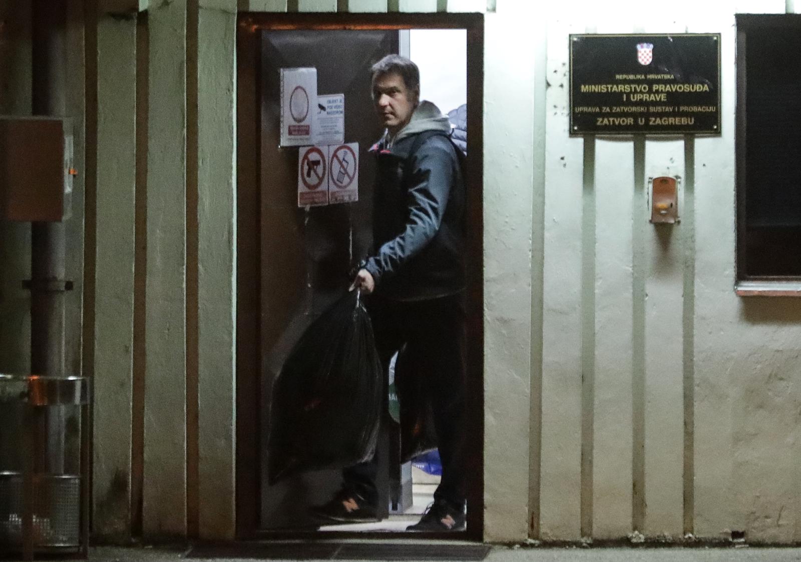 09.11.2022., Zagreb - Damir Skugor, jedan od osumnjicenih u aferi INA, izlazi iz Remetinca. Photo: Robert Anic/PIXSELL