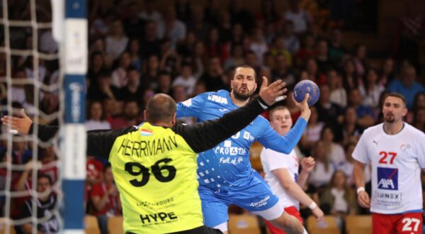 11.05.2025., Centar Zamet, Rijeka - Kvalifikacije za EHF EURO 2026. godine, skupina 5, 6. kolo, Hrvatska - Luksemburg. Mario Sostaric Photo: Goran Kovacic/PIXSELL