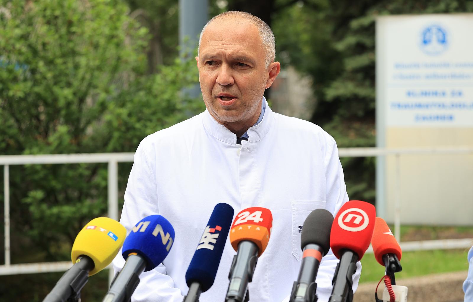 11.06.2024., Zagreb - Odrzana konferencija za medije ravnatelja Davor Vagic i specijalist ortopedije i traumatologije Dinko Vidovic ispred Klinike za traumatologiju KBC-a Sestre milosrdnice. Photo: Marko Prpic/PIXSELL