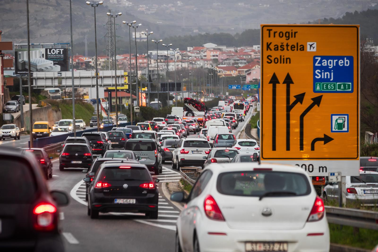 14.03.2025., Split - Poslijepodnevna guzva na izlazime iz Splita. Photo: Zvonimir Barisin/PIXSELL
