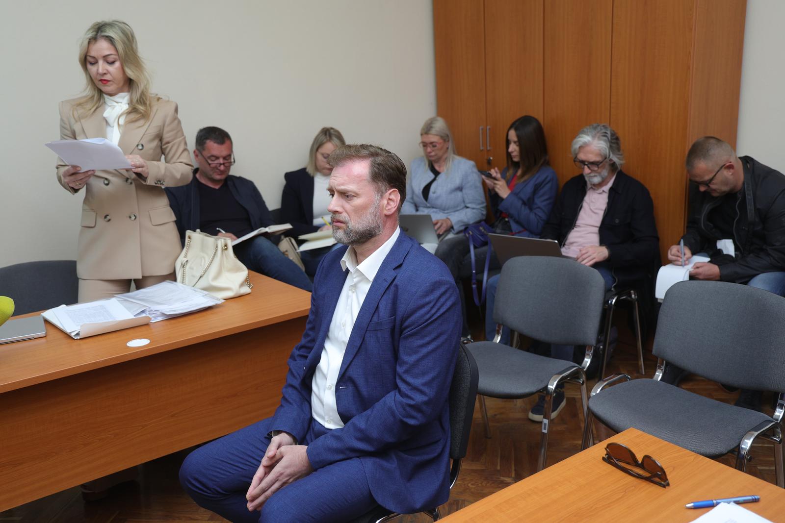 14.05.2025., Vinkovci - Zapocelo je sudjenje bivsem ministru Mariju Banozicu zbog izazivanja prometne nesrece 11. studenog 2023. godine u kojoj je na cesti izmedju Vinkovaca i Zupanje poginuo 41-godisnji otac dvoje djece. Photo: Borna jaksic/PIXSELL