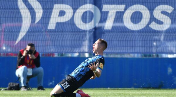 17.05.2025., stadion Varteks, Varazdin - SuperSport HNL, 35. kolo, NK Varazdin - NK Osijek. Matej Vuk. Photo: Vjeran Zganec Rogulja/PIXSELL