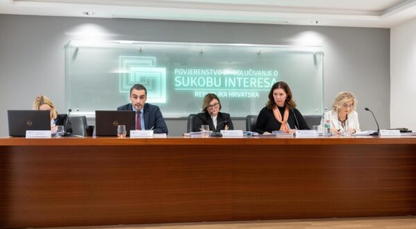18.10.2024., Zagreb - Sjednica Povjerenstva za odlucivanje o sukobu interesa na kojoj se donijela odluka vezana uz moguci nesklad u imovini gradonacelnice Siska Kristine Ikic Banicek, nepodnosenje imovinske kartice Maria Banozica, zamjenika zupana Splitsko-dalmatinske zupanije Ante Sosica i dr. Photo: Neva Zganec/PIXSELL