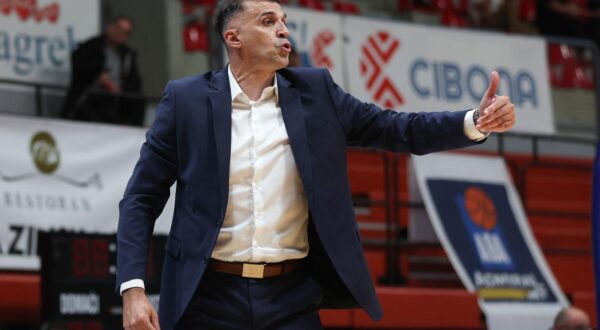 21.04.2025., KC Drazen Petrovic, Zagreb - AdmiralBet ABA Liga, 28. kolo, KK Cibona - KK Mega. trener Cibone Josip Sesar Photo: Sanjin Strukic/PIXSELL