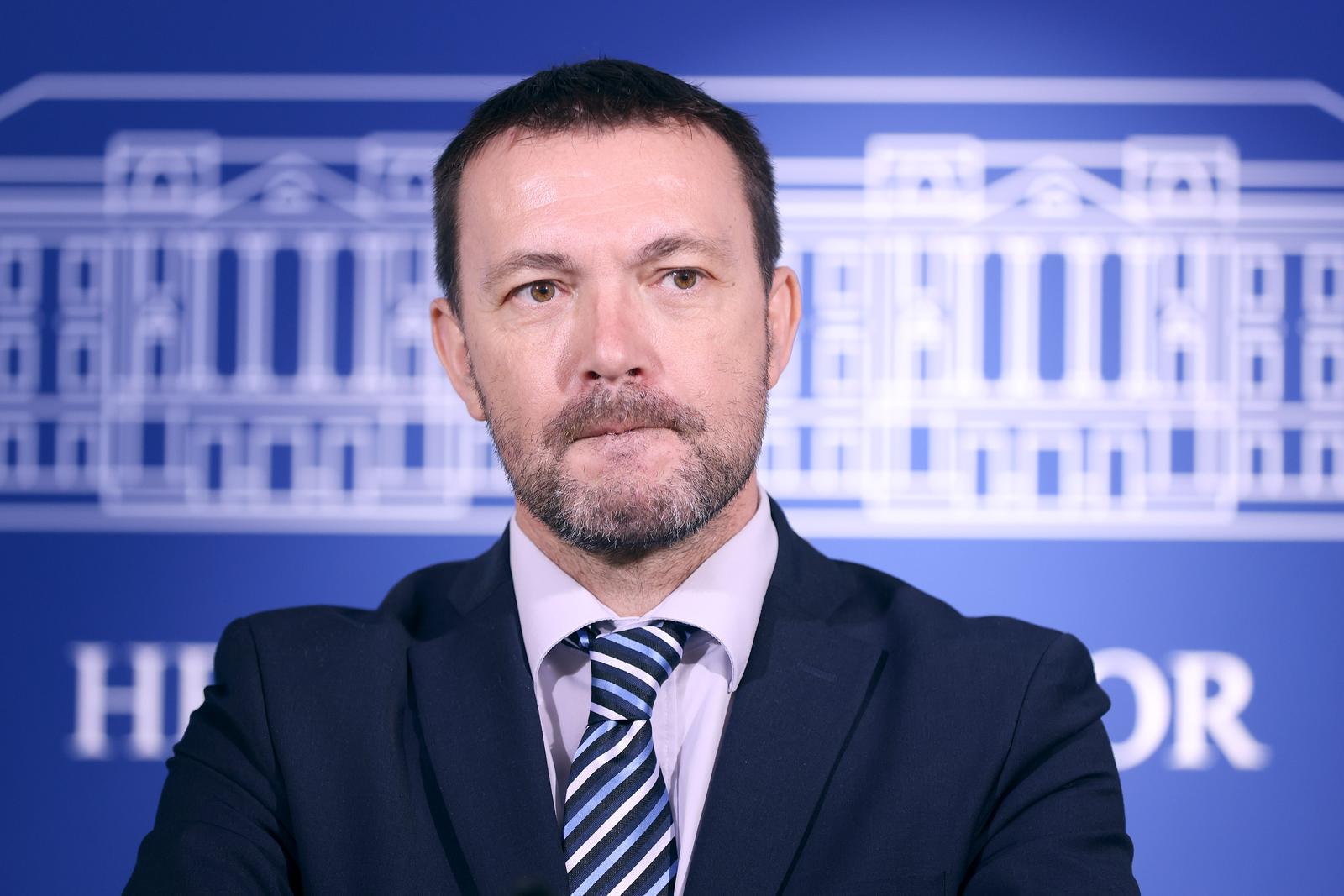 21.05.2025., Zagreb - Na konferenciji za medije odrzanoj u Saboru o aktualnim temama govorio je Arsen Bauk. Photo: Patrik Macek/PIXSELL
