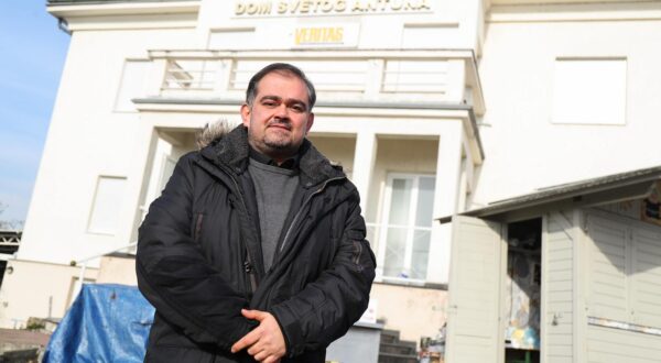 27.01.2022., Zagreb - Fra Franjo Vidovic, voditelj pucke kuhinje na Sv. Duhu u sklopu crkve Svetog Antuna Padovanskog. Photo: Luka Stanzl/PIXSELL