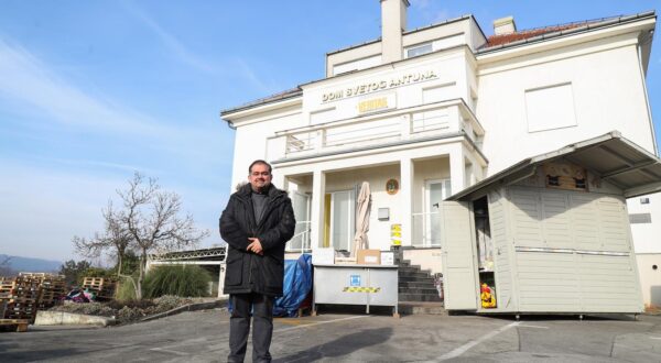 27.01.2022., Zagreb - Fra Franjo Vidovic, voditelj pucke kuhinje na Sv. Duhu u sklopu crkve Svetog Antuna Padovanskog. Photo: Luka Stanzl/PIXSELL