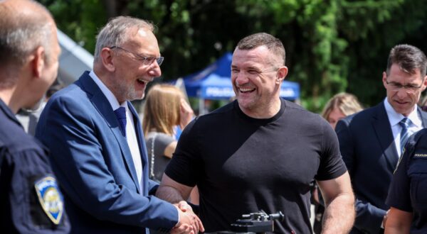 29.05.2025. Zagreb - Dan otvorenih vrata Policijske akademije uz promociju policijskog zanimanja, te Dan sporta. U okviru programa, potpredsjednik Vlade Republike Hrvatske i ministar unutarnjih poslova, dr. sc. Davor Bozinovic, sluzbeno je Upravi za granicu Ravnateljstva policije predao 20 terenskih vozila i 44 bespilotne letjelice malog dometa. 
 Photo: Igor Kralj/PIXSELL