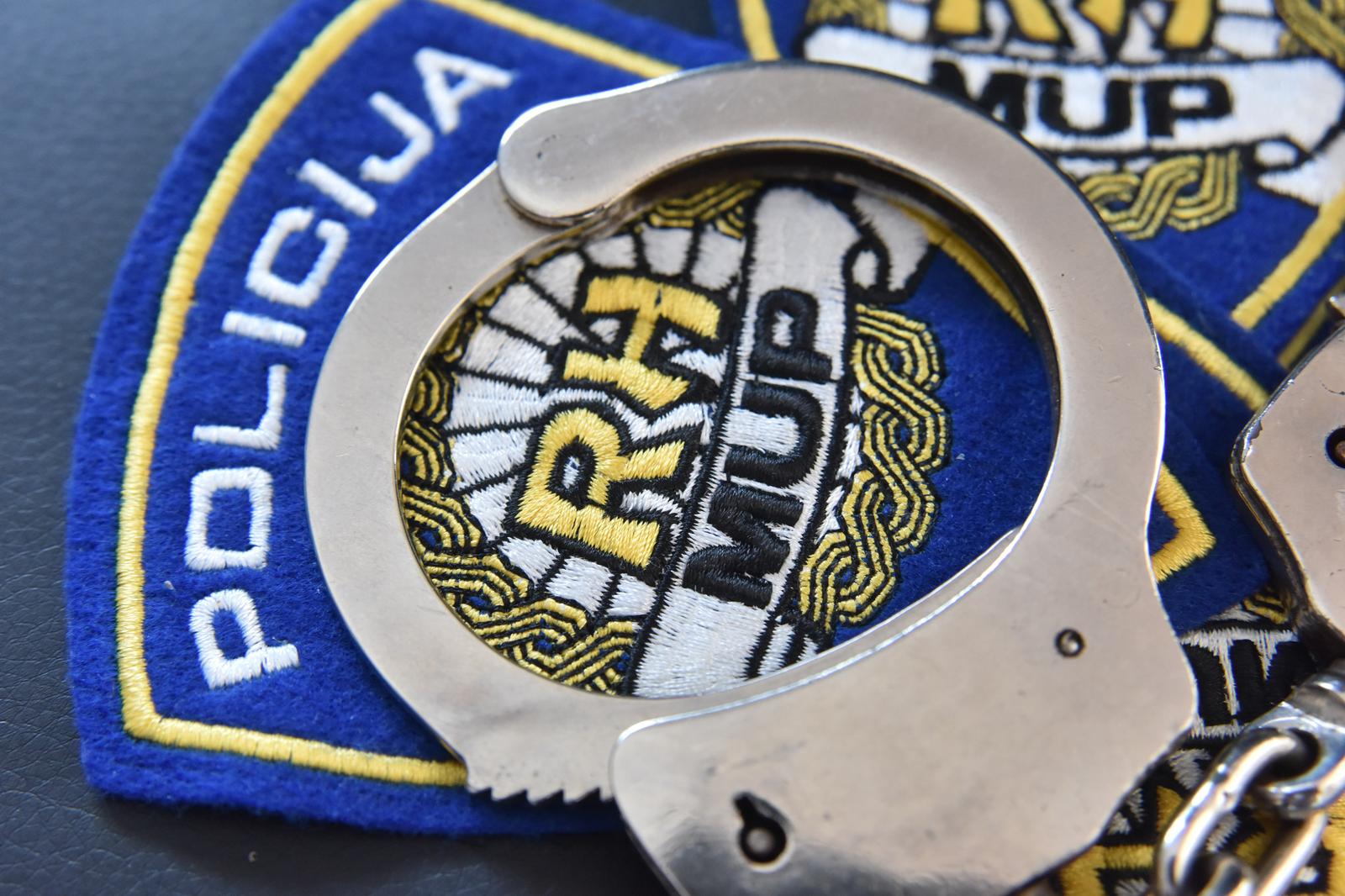 Policijske lisice