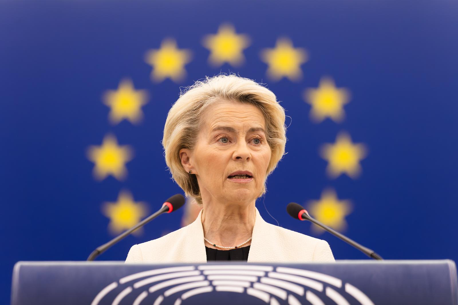07 May 2025, France, Straßburg: Ursula von der Leyen (CDU), President of the European Commission, stands in the European Parliament building and speaks. The agenda includes a debate on the situation in Ukraine, including with EU Commission President von der Leyen. A ceremony to commemorate the end of the Second World War is planned for around midday. Photo: Philipp von Ditfurth/dpa Photo: Philipp von Ditfurth/DPA