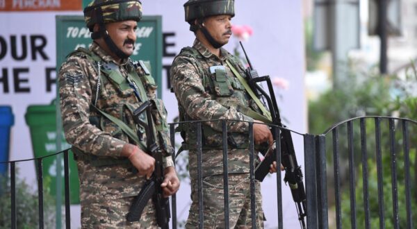 (250510) -- SRINAGAR, May 10, 2025 (Xinhua) -- Indian paramilitary troopers stand guard as security beefed up in Srinagar city, the summer capital of Indian-controlled Kashmir, May 10, 2025. (Xinhua/Javed Dar) Photo: Javed Dar/XINHUA