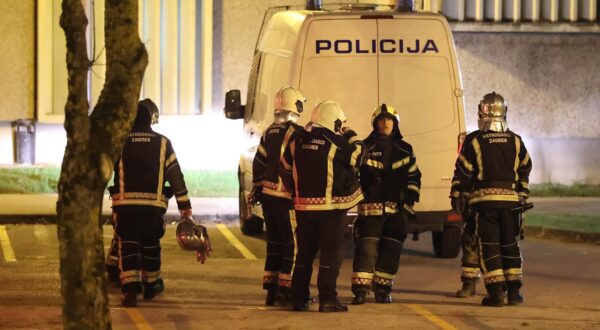 08.12.2021., Zatvor Remetinac, Zagreb - Vatrogasci spasavali odbjeglog zatvorenika s krova zagrebackog zatvora Remetinac. Photo: Marko Prpic/PIXSELL
