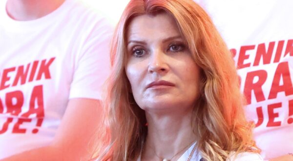 08.04.2025., Sibenik -Predstavljanje programa koalicije SDP  Mozemo koji su kroz moderirani razgovor predstavili Tonci Restovic, saborski zastupnik i kandidat za gradonacelnika Sibenika i Maja Sintic, kandidatkinja za zamjenicu gradonacelnika. Predstavljanju programa nazocili su Sabina Glasovac, potpredsjednica Hrvatskog sabora, Sandra Bencic, saborska zastupnica te kandidati s liste za Gradsko vijece Grada Sibenika. Photo: Dusko Jaramaz/PIXSELL