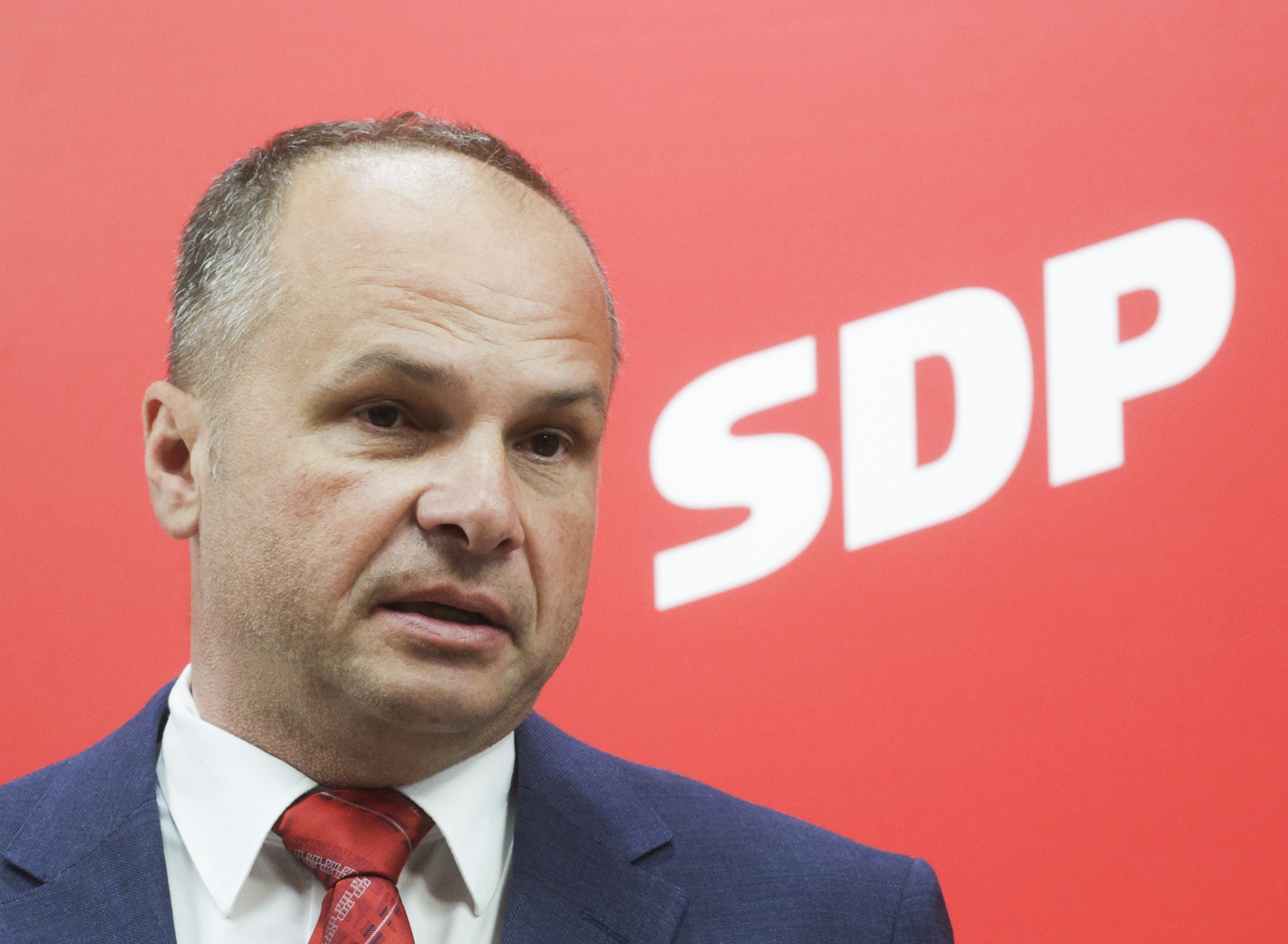 Zagreb, 22.05.2025. -  Predsjednik SDP-a Siniša Hajdaš Dončić (na fotografiji) i potpredsjednici stranke Ranko Ostojić, Biljana Borzan i Mišel Jakšić održali su konferenciju za medije na temu lokalnih izbora. foto HINA/ Lana SLIVAR DOMINIĆ/ lsd