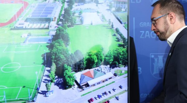 20.05.2025., Zagreb - Zgrada Gradske uprave. Gradonacelnik Grada Zagreba Tomislav Tomasevic i zamjenici gradonacelnika Danijela Dolenec i Luka Korlaet, predstavili su program za provedbu javnog natjecaja za izradu idejnog urbanisticko-arhitektonskog rjesenja za stadion Maksimir – SRC Svetice u Zagrebu. Nakon toga, gradonacelnik i njegovi zamjenici odrzali su redovnu konferenciju za medije. Photo: Sanjin Strukic/PIXSELL