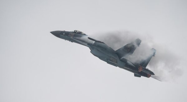 CHINA-ZHUHAI-AIRSHOW(CN) (141111) -- ZHUHAI, Nov. 11, 2014 (Xinhua) -- A Sukhoi SU-35 fighter jet performs a test flight  ahead of the 10th China International Aviation and Aerospace Exhibition in Zhuhai, south China's Guangdong Province, Nov. 10, 2014. Some 700 exhibitors at home and abroad with 130-plus planes will attend the six-day airshow from November 11 to 16. (Xinhua/Liu Dawei) (ry)Liu Dawei Photo: XINHUA/PIXSELL