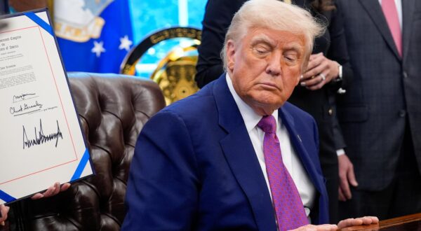 US President Donald Trump signs executive orders and speaks to reporters in the Oval Office of the White House in Washington, D.C., USA on May 9, 2025. Photo by Yuri Gripas/Pool/Sipa USA  Photo: Sipa USA/SIPA USA