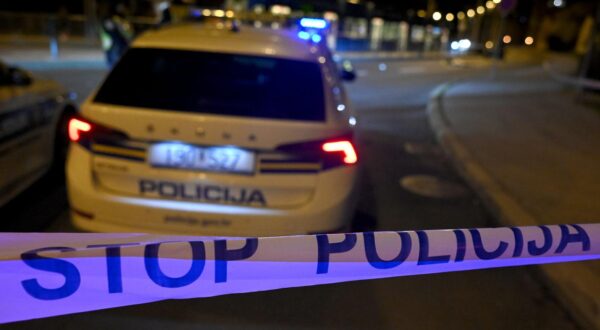 11.03.2025., Zagreb - U prometnoj nesreci na krizanju Ulice Ivana Matetica Ronjgova i Ulice Josipa Slavenskog poginula je jedna osoba. Photo: Marko Lukunic/PIXSELL