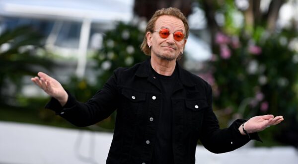 78eme Festival International du Film de Cannes Photocall with cast of Bono stories of surrender 78th International Cannes Film Festival Photocall with cast of Bono stories of surrender movie Festival de Cannes 2025 Photocall Bono Bono 444500 2025 05 17 Cannes France Hewson, Paul Bono U2 Copyright: xLionelxGuericolas STAR_444500_098