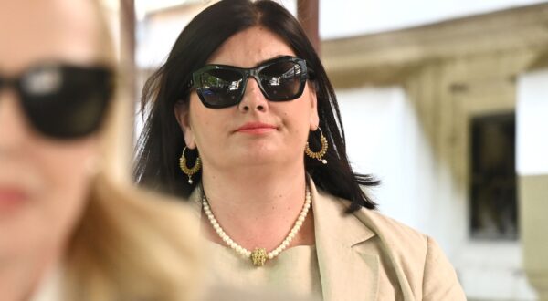 12.06.2025., Zagreb - Gabrijela Zalac u pratnji odvjetnice Jandranke Slokovic napusta Zupanijski sud gdje joj je dosudjeno 2 godine zatvora.  Photo: Marko Lukunic/PIXSELL