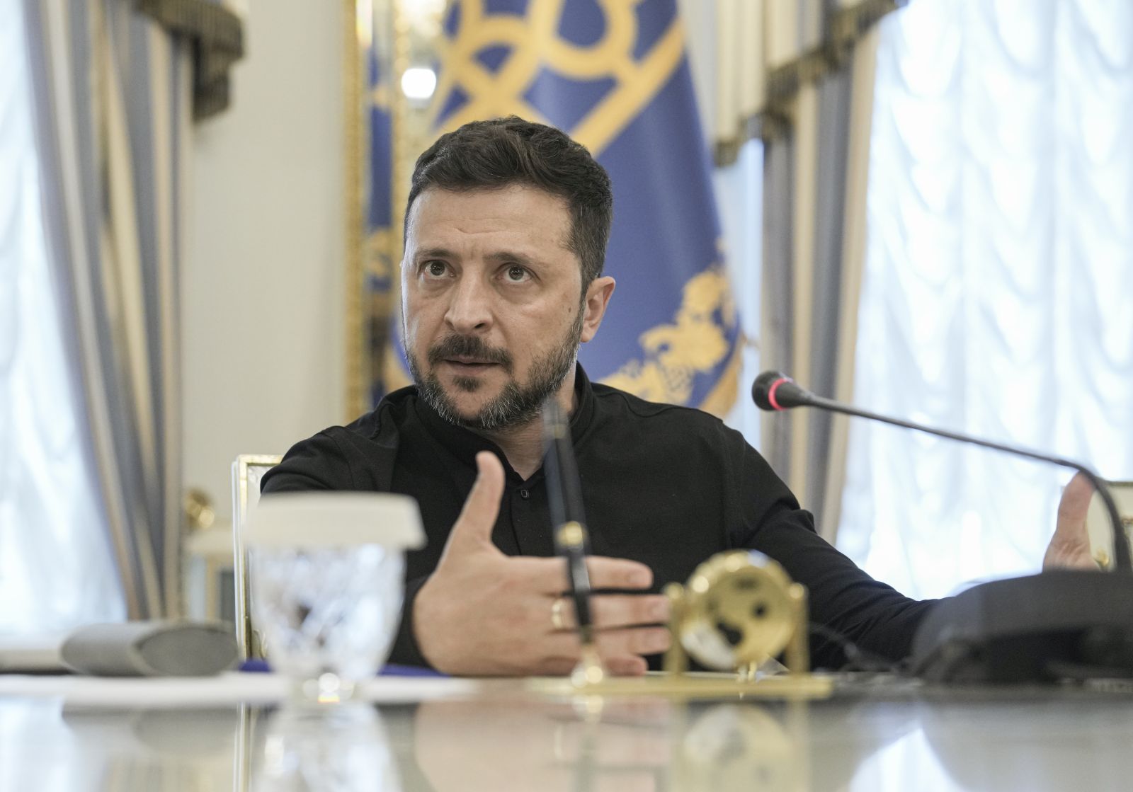 epa12155065 Ukrainian President Volodymyr Zelensky holds briefing in Kyiv, Ukraine, 04 June 2025, amid the ongoing Russian invasion.  EPA/STRINGER