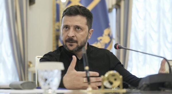 epa12155065 Ukrainian President Volodymyr Zelensky holds briefing in Kyiv, Ukraine, 04 June 2025, amid the ongoing Russian invasion.  EPA/STRINGER