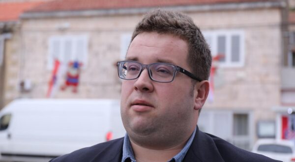 03.01.2022.,Korcula- Nezapamcena tragedija zadesila je opcinu Smokvica koja je izgubila tri svoja mlada cijenjena sumjestanina poginula u prometnoj nesreci.
Nacelnik opcine Kuzma Tomasic.
 Photo: Ivo Cagalj/PIXSELL