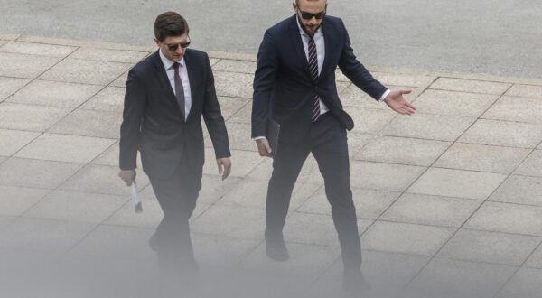 08.04.2022.,Zagreb, pod predsjedanjem premijera Andreja Plenkovica u NSK odzana 112. sjednica Vlade RH. Dolazak ministra Marica i Aladrovica na sjednicu Vlade.
 Photo: Robert Anic/PIXSELL