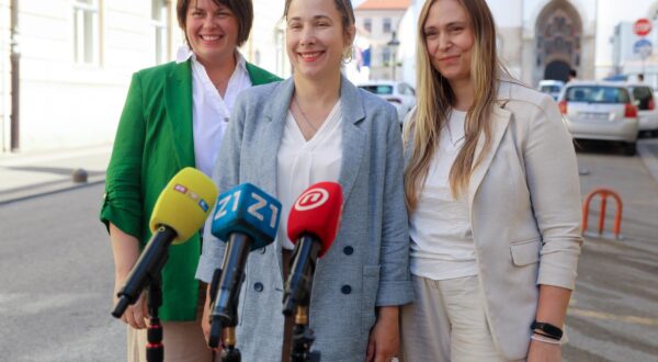 25.06.2025., Zagreb,  Marija Selak Raspudic, potpredsjednica Gradske skupstine Grada Zagreba te gradske zastupnice Milka Rimac Bilusic i Dragana Turkalj odrzale konferenciju za medije o aktualnoj situaciji vezano uz poslovanje Gradske plinare Zagreb - Opskrba d.o.o. Photo: Robert Anic/PIXSELL