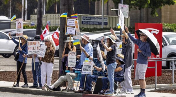 Santa Barbara, Doge Must Go!!! Tesla Protest continues at the Tesla Dealership in Santa Barbara, CA on 05-31-25. (Photo By Rod Rolle/Sipa USA) Photo: Rod Rolle/SIPA USA